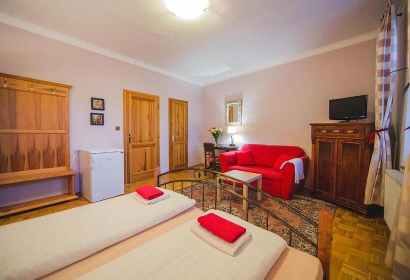 هاستل Penzion U Papoušků