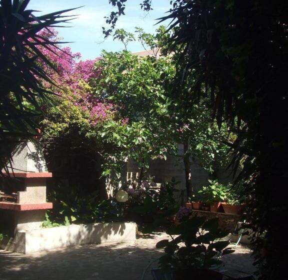 B&b L Umbra Di Lu Soli