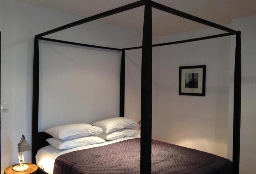 ベッドアンドブレックファースト Le Voyageur   Chambres D Hôtes