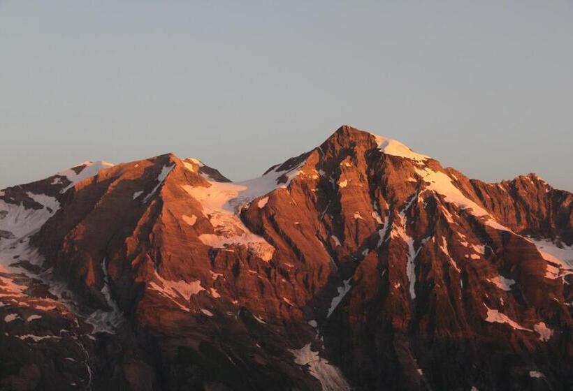 مبيت وإفطار Pension Dorfplatzl