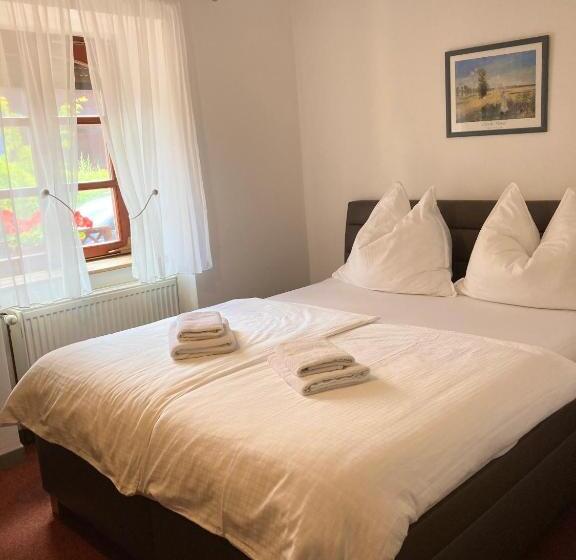 پانسیون Guesthouse Mikuláš Mikulov   Free Parking In The City Center