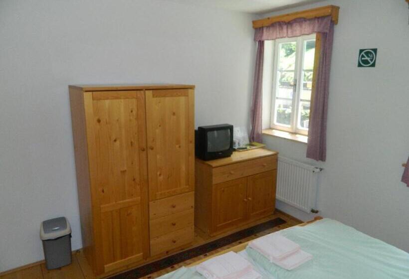 پانسیون Hospoda Na Peci