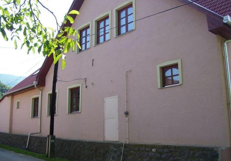 بنسيون Hubertus Vendégház