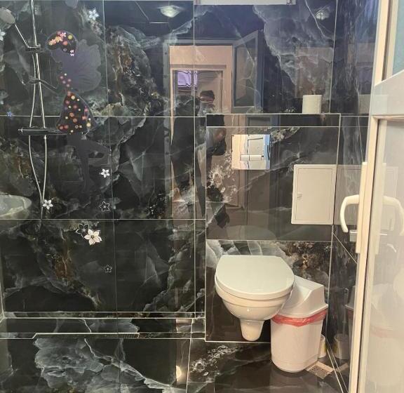 بنسيون Camere De Inchiriat La Tuguiata