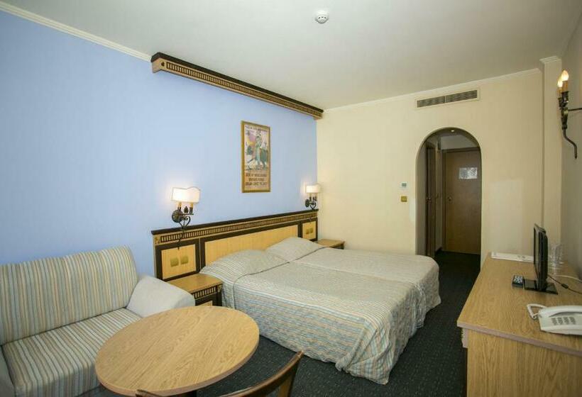 استراحتگاه Atrium Beach Hotel   All Inclusive