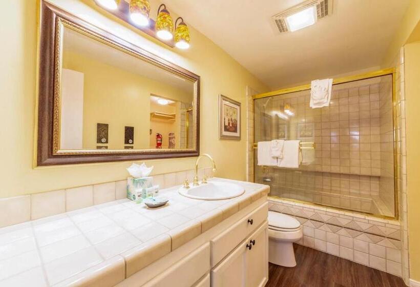 292   Pet Friendly Mammoth Condo Pool Spa