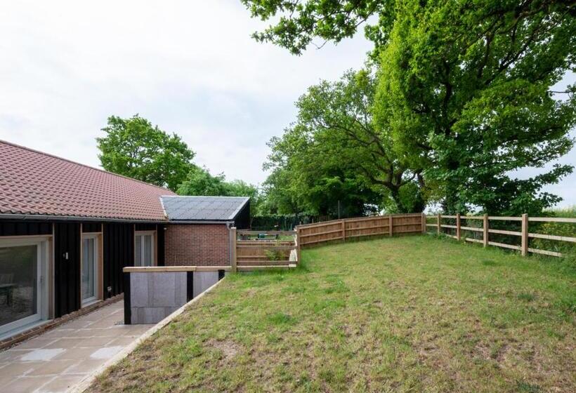 Bramble Cottage