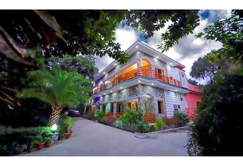 Fabhotel Corbett Green View Garden And Stay