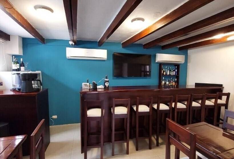 هتل Voyager Manta