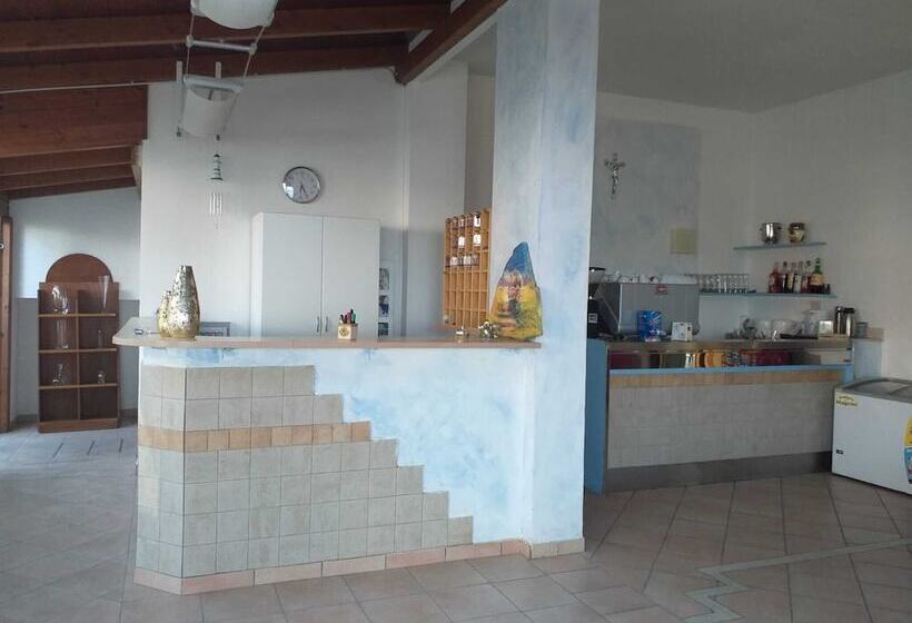 بنسيون Room In Bb   Quadruple Room In Pineto   Sea View