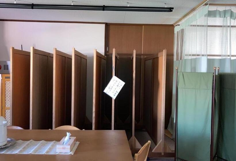 هاستل すずめのお宿 つばめの間 最大30名 Swallow Room Maximum Of 30 People