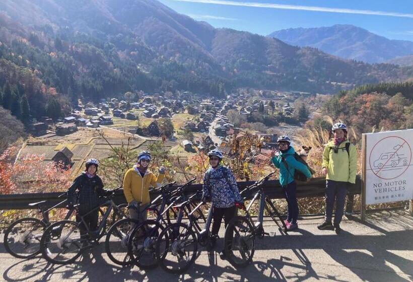 Общежитие Guesthouse Shirakawa Go Inn
