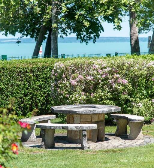 Balaton Lakeside Residence