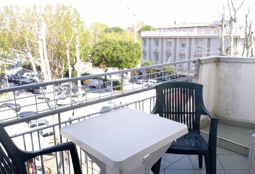 فندق Venezia Beach