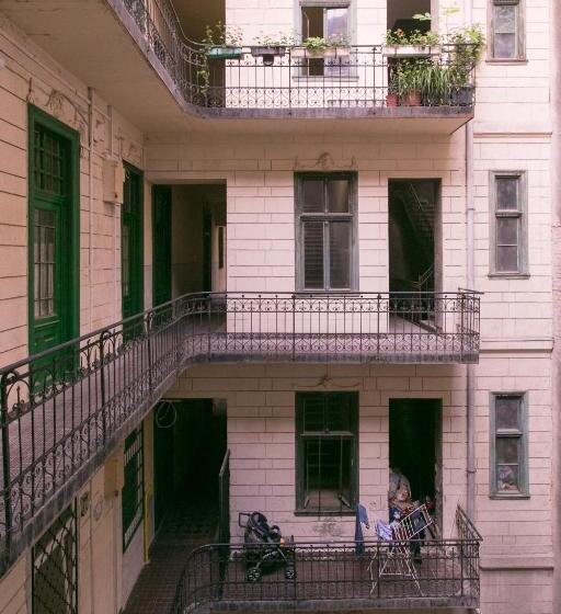 ペンション Wesselényi Rooms Near Gozsdu Udvar