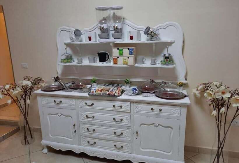 تختخواب و صبحانه Re Diego