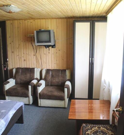Pension (Hôtel basse catégorie) гостьовий дім у ані
