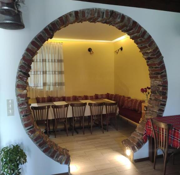 Pension (Hôtel basse catégorie) андреева къща