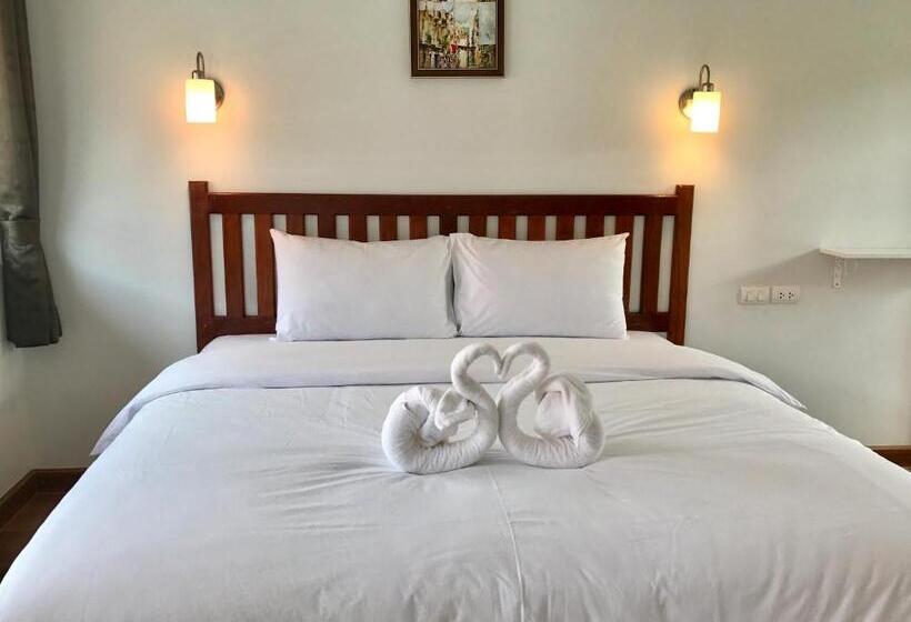 استراحتگاه Baan Chang Residence