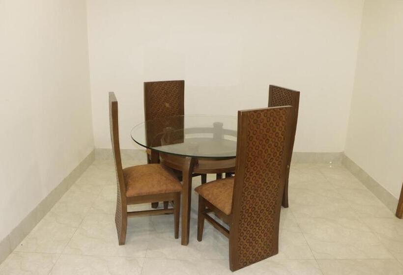 בית מלון כפרי The Rajgir Residency