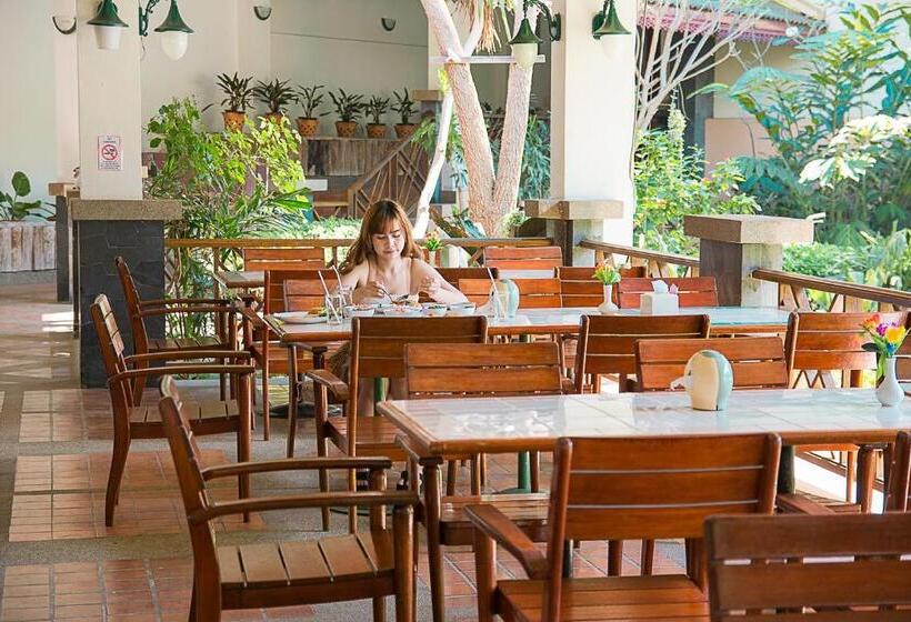 Muaklek Paradise Resort
