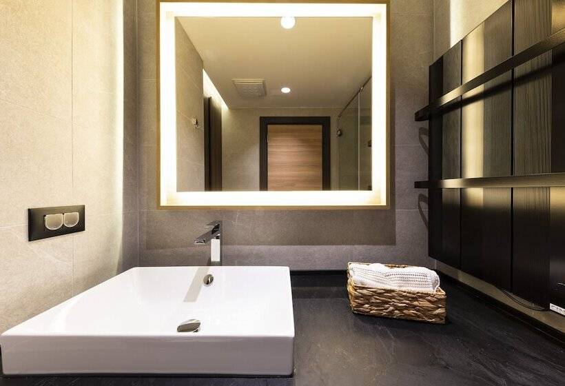 Aparthotel Woodside By Anaya