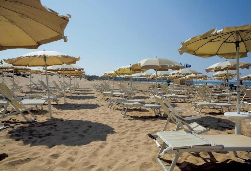 Hotel Igv Club Baia Samuele