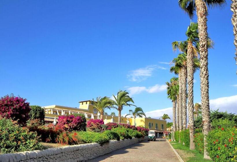 Hotel Igv Club Baia Samuele