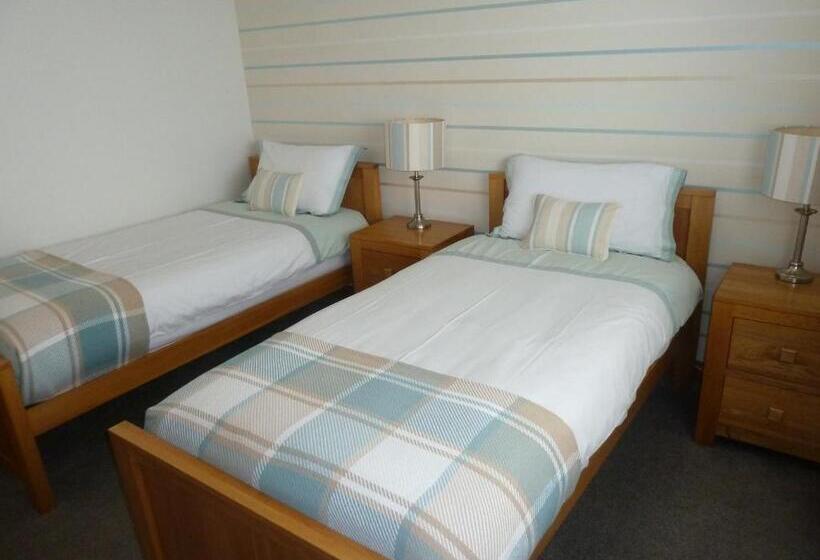 بنسيون Gwynfryn Guest House