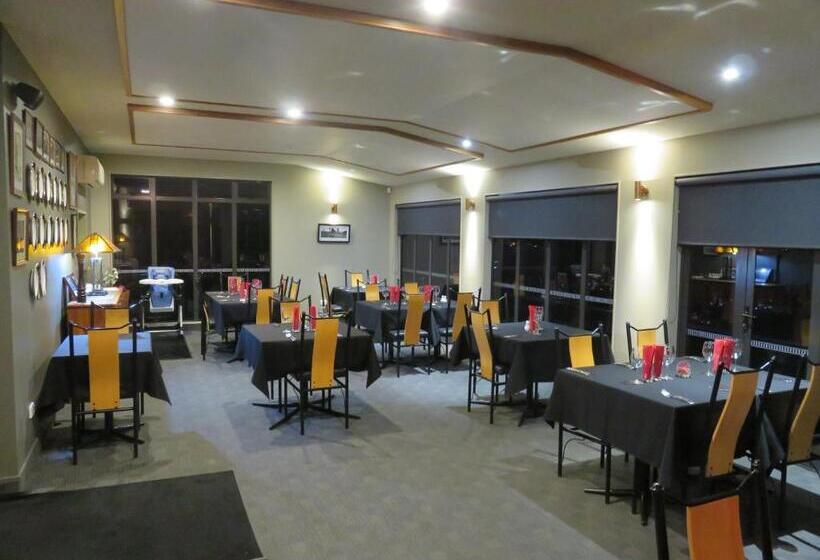 הוסטל Stations Inn