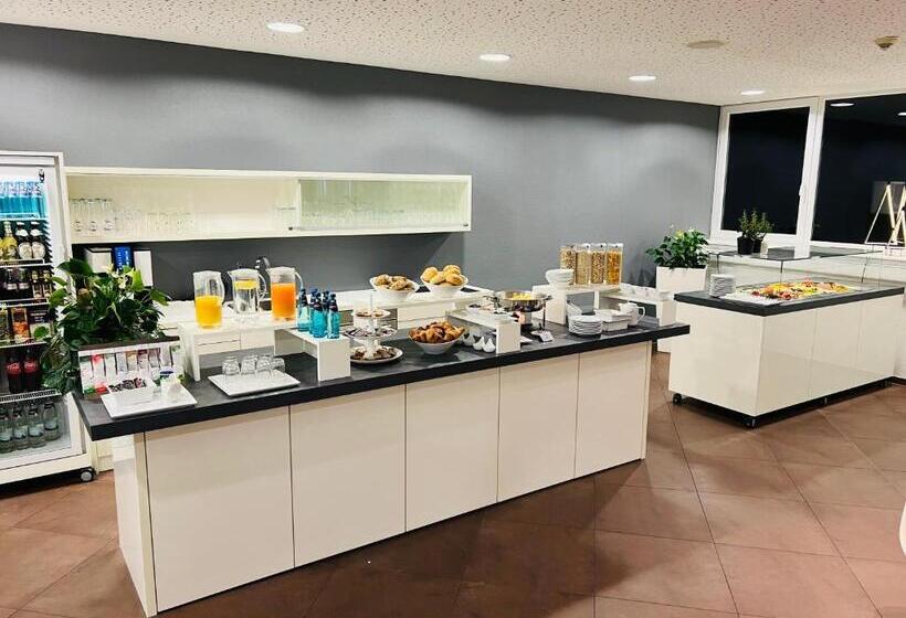 Aircraft Hotel & Events