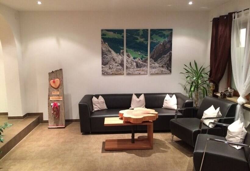 مبيت وإفطار Pension Aschlandhof