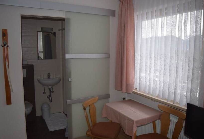مبيت وإفطار Pension Aschlandhof