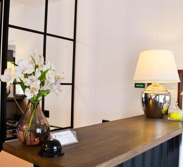 ホテル Astra Tajemniczy Ogród