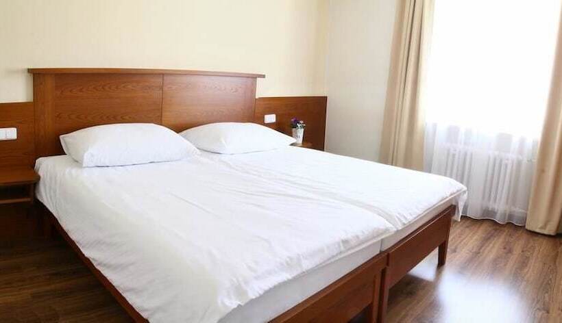 هتل Baltaci U Nahonu