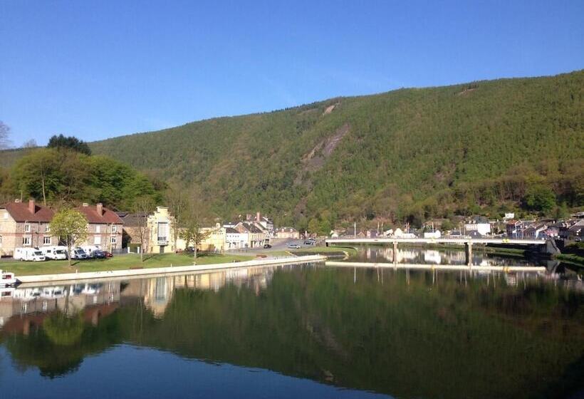 فندق Hôtel Les Boucles De Meuse