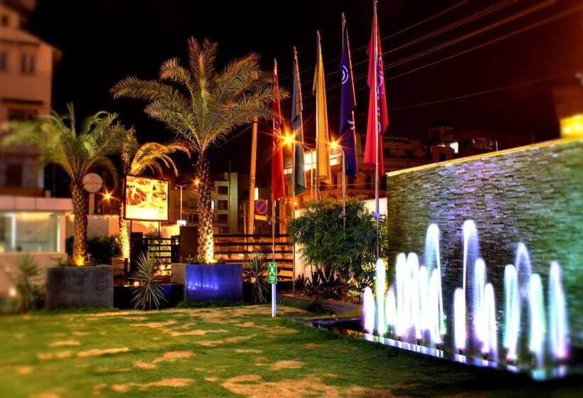 فندق Ramada Encore Domlur Bangalore