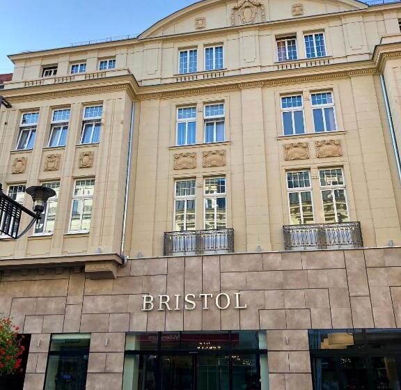 ホテル Rezydencja Bristol Kaiserhof 1858