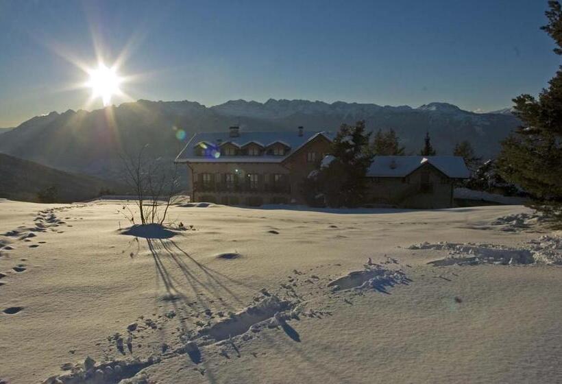 Отель Rifugio Predaia Ai Todesci