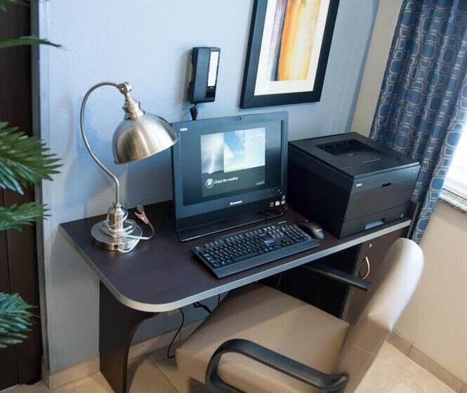 בית מלון כפרי Westay Suites   Belle Chasse