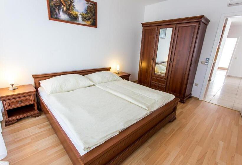 Luxury Apartment Hotel Siófok