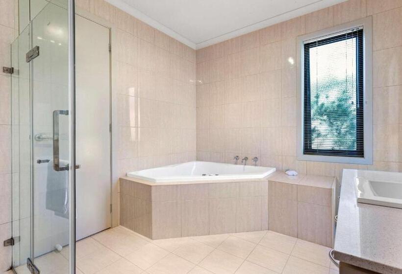 Quality Hotel Point Cook