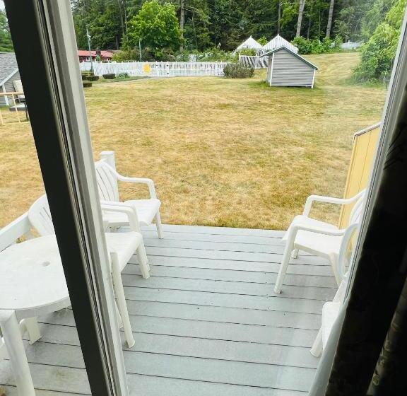 Colonel Williams Resort And Suites