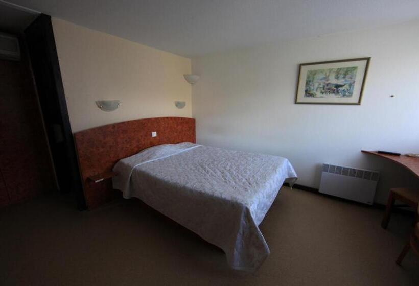 فندق Restaurant Des Lacs