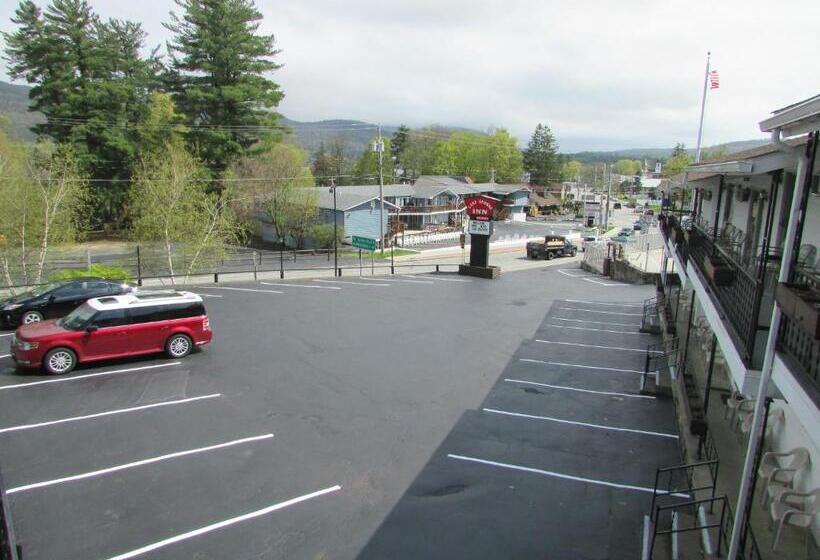 مُتل The Lake George Inn