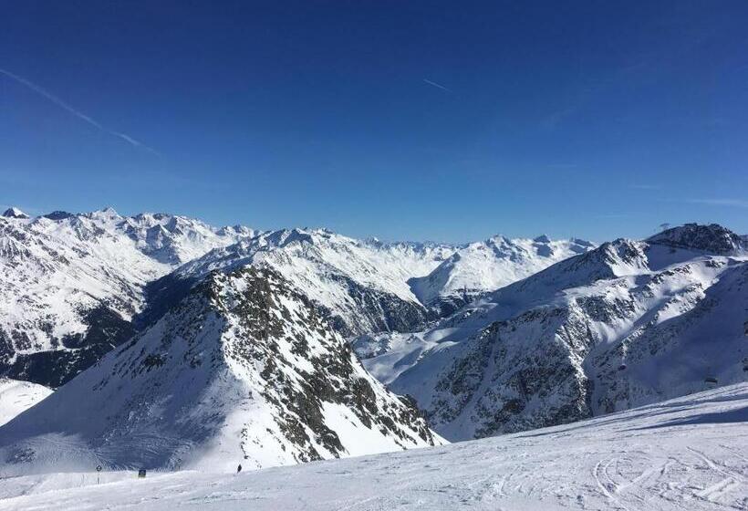 پانسیون Haus Montjola