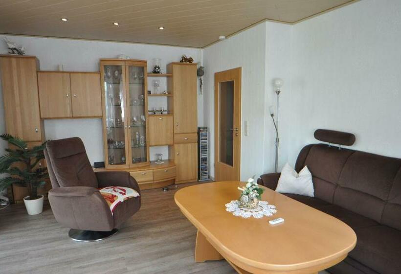 Ferienhaus Casjen 65345