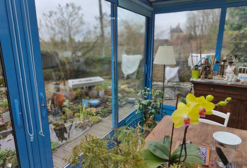 La Maison Bleue De Husseau Ancienne Ferme Semi Troglodytique 18e Siècle