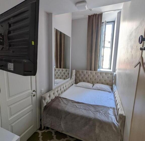 בית מלון כפרי De Paris