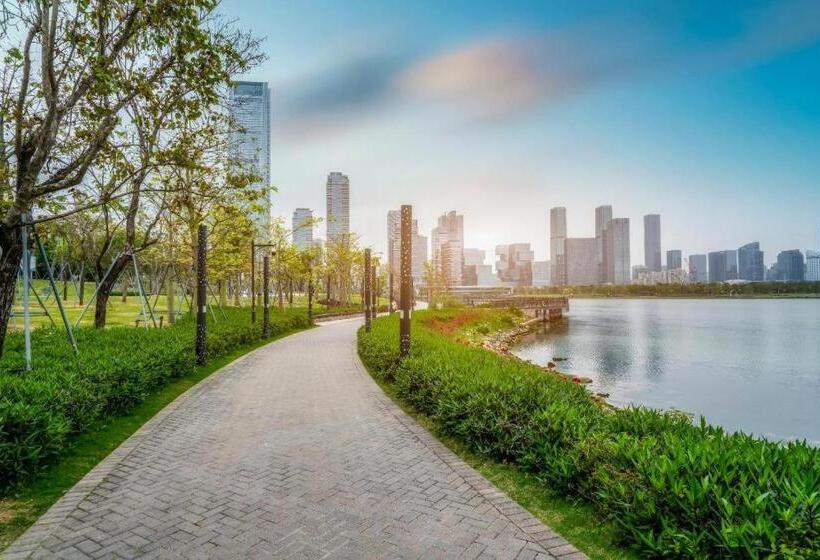 Hanting Hotel Shenzhen Nanshan Metro Station